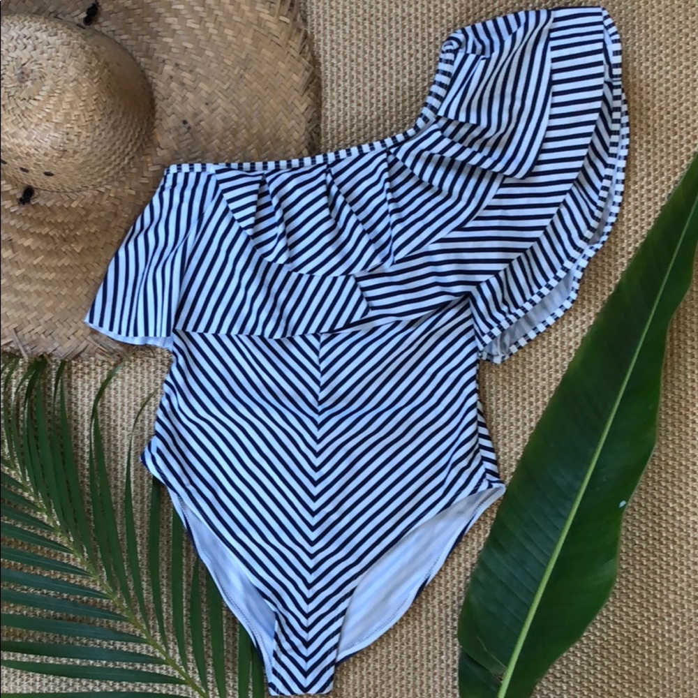 NWOT - On Trend One Shoulder Swimsuit